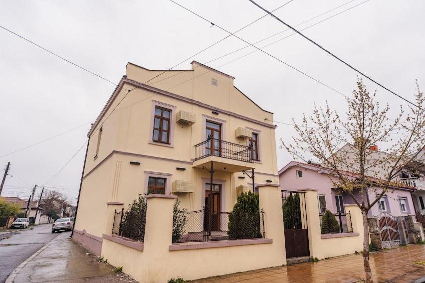 Fenix Gevgelija Acomodação com café da manhã Exterior foto