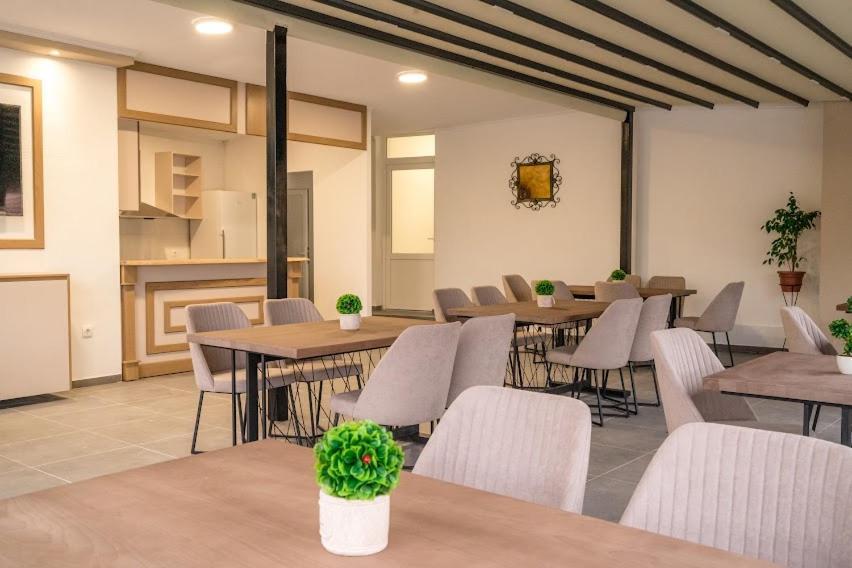 Fenix Gevgelija Acomodação com café da manhã Exterior foto